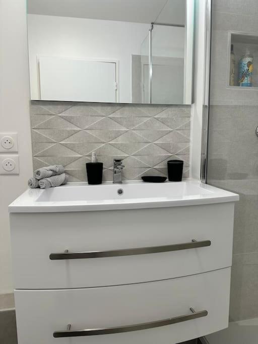Bel Appartement A 25 Mn De Paris Sartrouville Kültér fotó